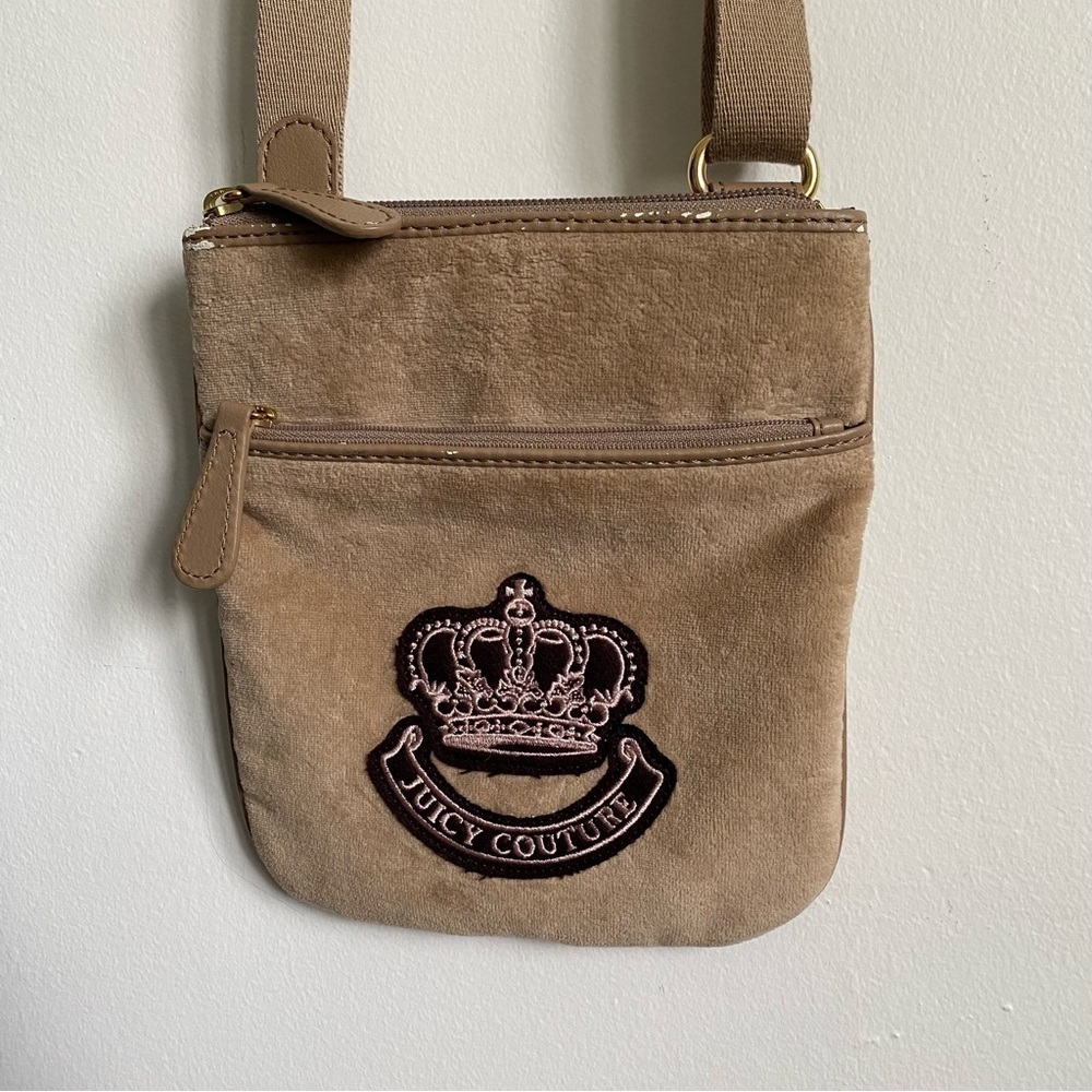 VINTAGE Juicy Couture Velour Y2K Barbiecore Crown Logo Crossbody Bag โข Beige Tan